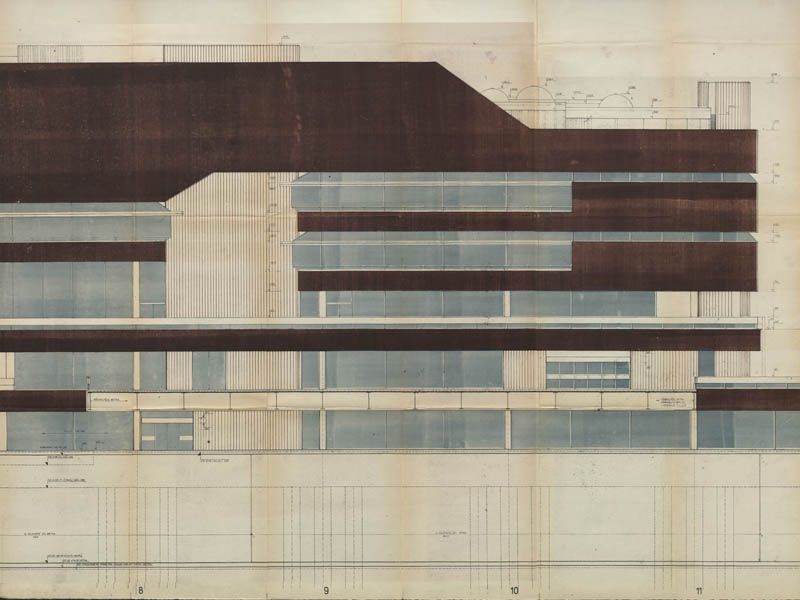 Budova DBK byla stavěna v letech 1972–1981. Autorkou architektonického řešení byla Věra Machoninová.